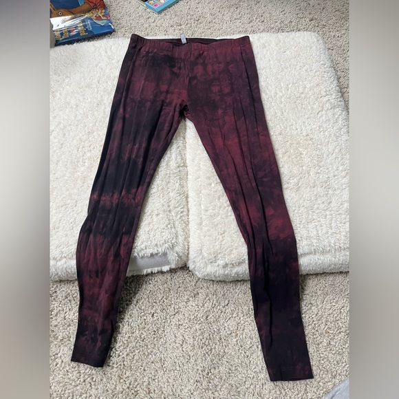H&M tye dye leggings - black & red - Picture 1 of 2